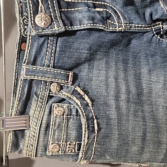 (J12) Miss Me Bermuda Juniors sz 14 - Picture 4 of 8